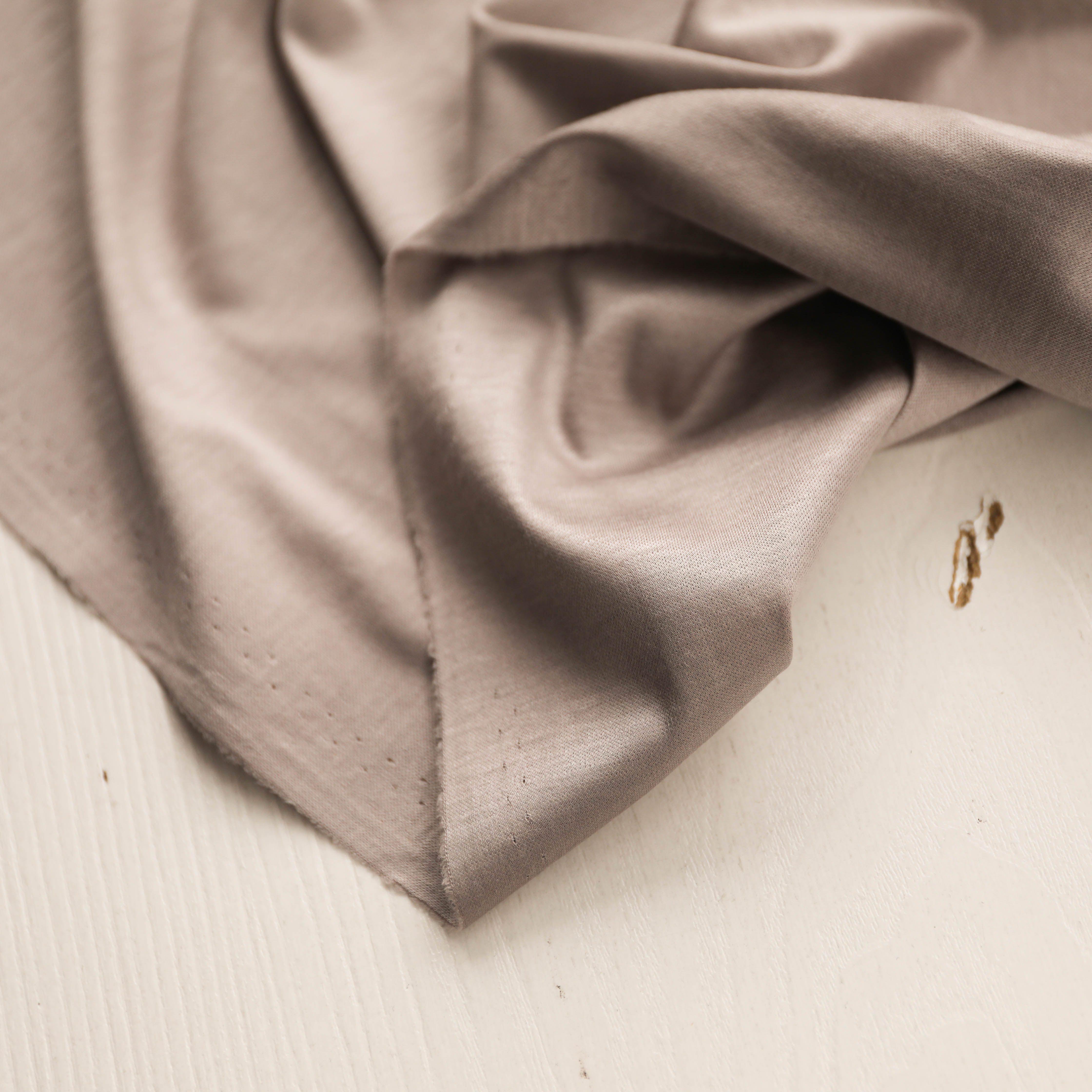 日本进口浅复古色细腻砂洗针织长绒棉垂顺丝光棉布料设计师面料