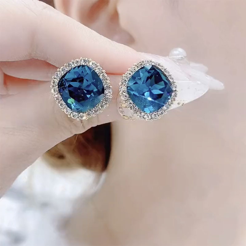 蓝色水晶耳钉耳环女2024年新款潮小众设计高级感轻奢网红秋冬耳饰
