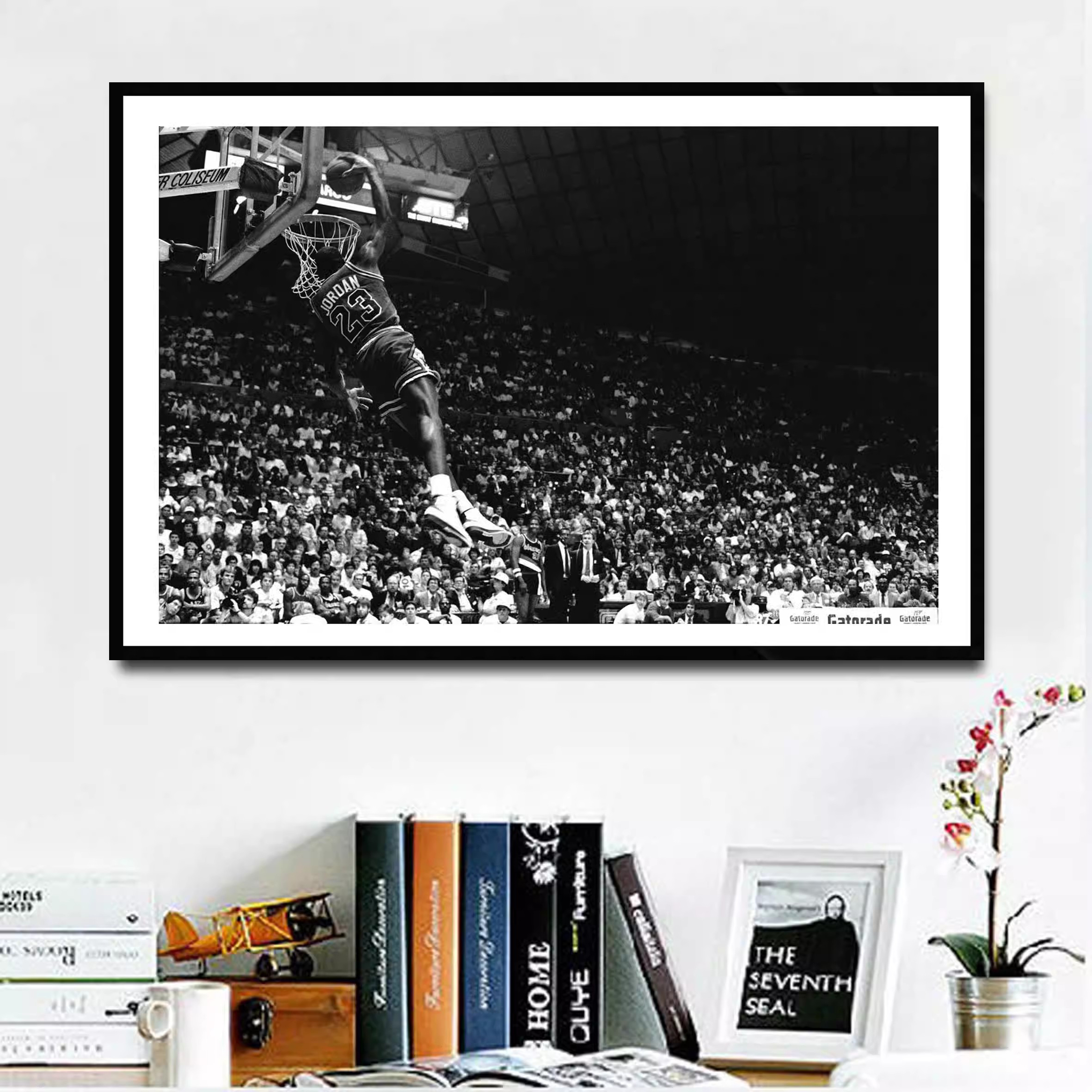 乔丹装饰画NBA海报有框画篮球明星黑白卧室壁挂墙画男孩房酒吧