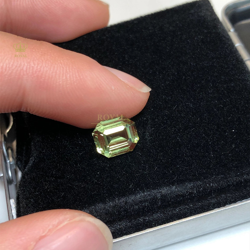 ROYAL珠宝2.54克拉绿色蓝宝石裸石枕形可镶嵌戒指送人女朋友礼物
