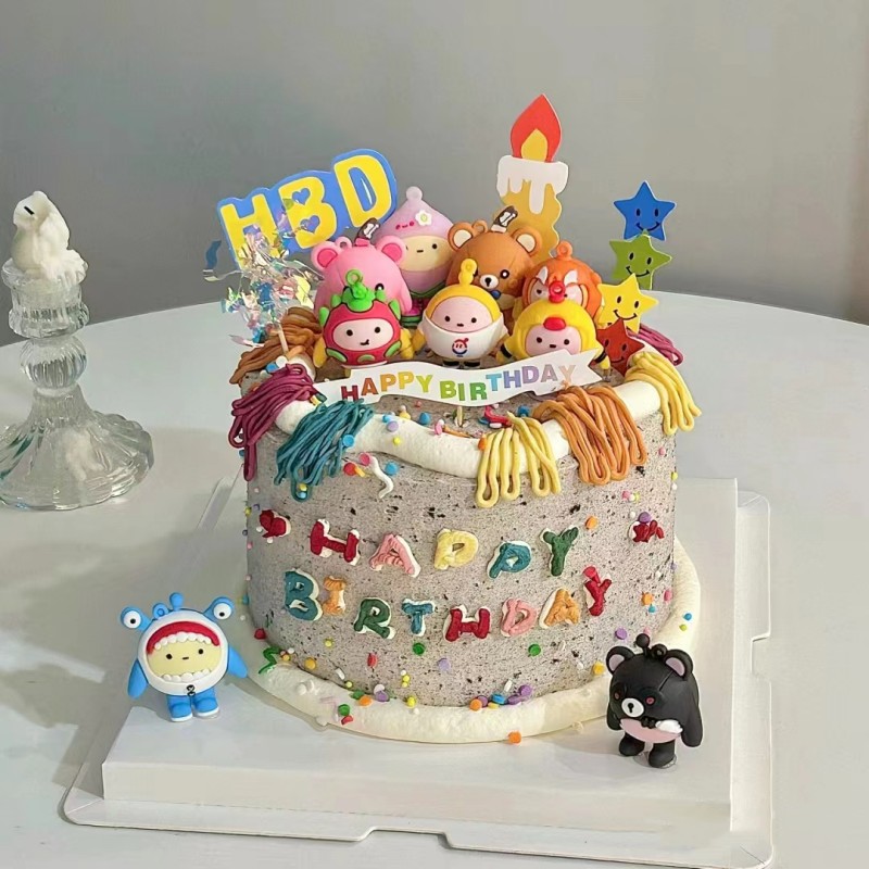网红蛋仔派对蛋糕装饰卡通公仔可爱小熊儿童生日甜品蛋糕装扮插牌