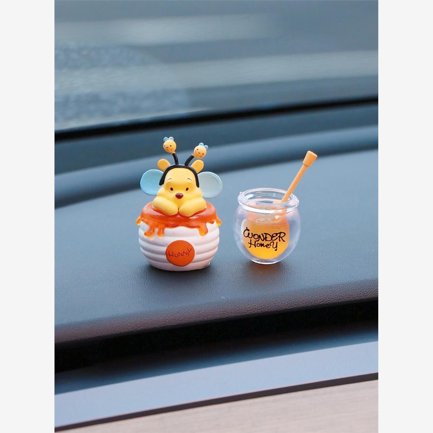 汽车装饰摆件用品车内卡通创意可爱小熊吃蜂蜜摆件中控台饰品配