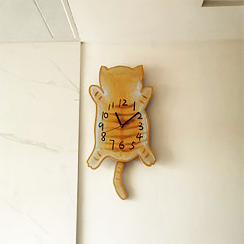 摇尾猫咪卡通儿童超静音挂钟家用客厅卧室可爱时尚创意胖橘时钟表