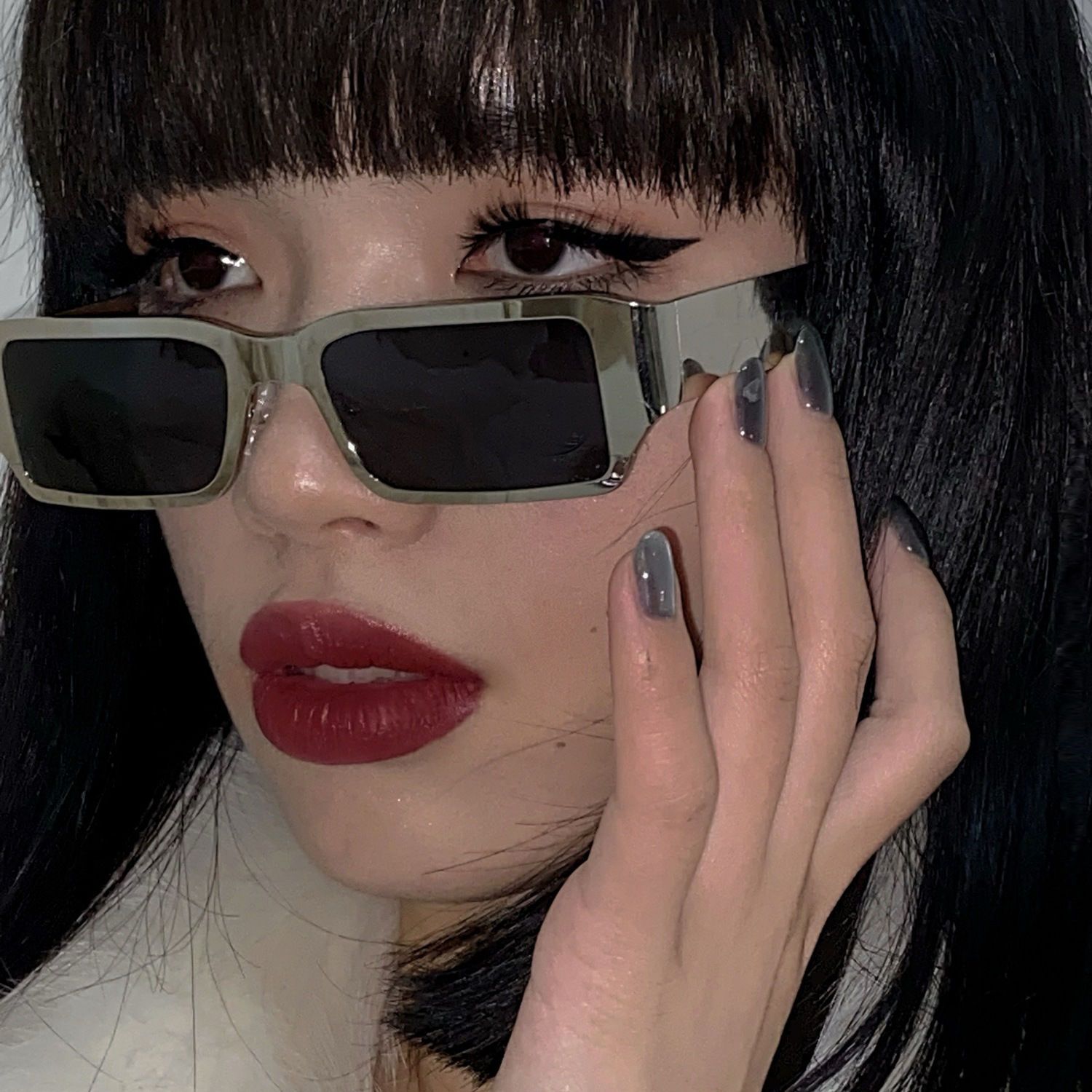 个性潮酷未来科技感街拍金属方形小众墨镜太阳眼镜男女士防紫外线