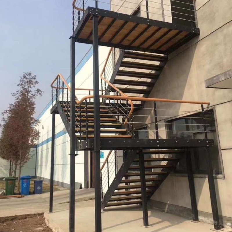 武汉楼梯定制红橡木钢木旋转实木铁艺扶手室外复式玻璃双梁阁楼铁
