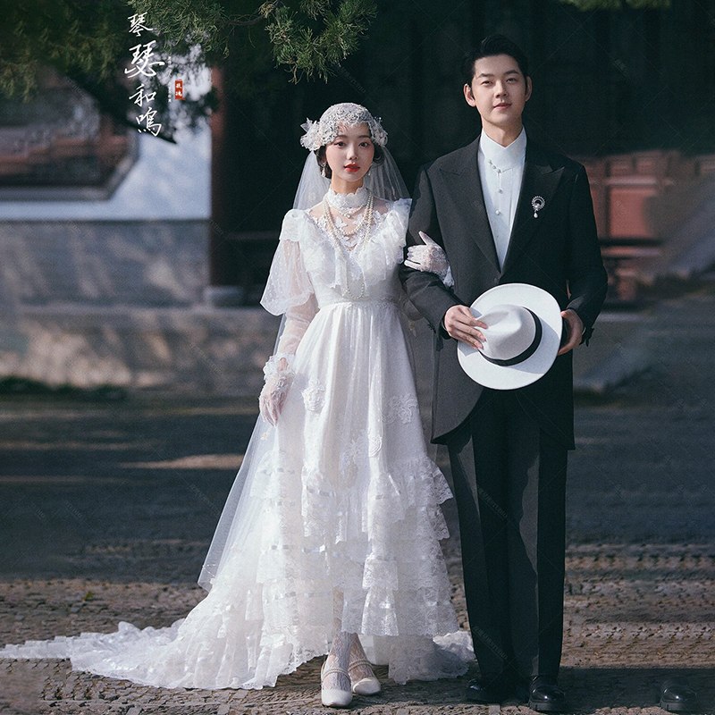 复古民国年代感影楼主题拍照婚纱白色蕾丝摄影园林风婚纱摄影礼服