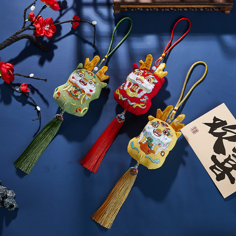 端午节龙年香囊流苏香包新年传统手工立体刺绣氛围感随身挂饰挂件