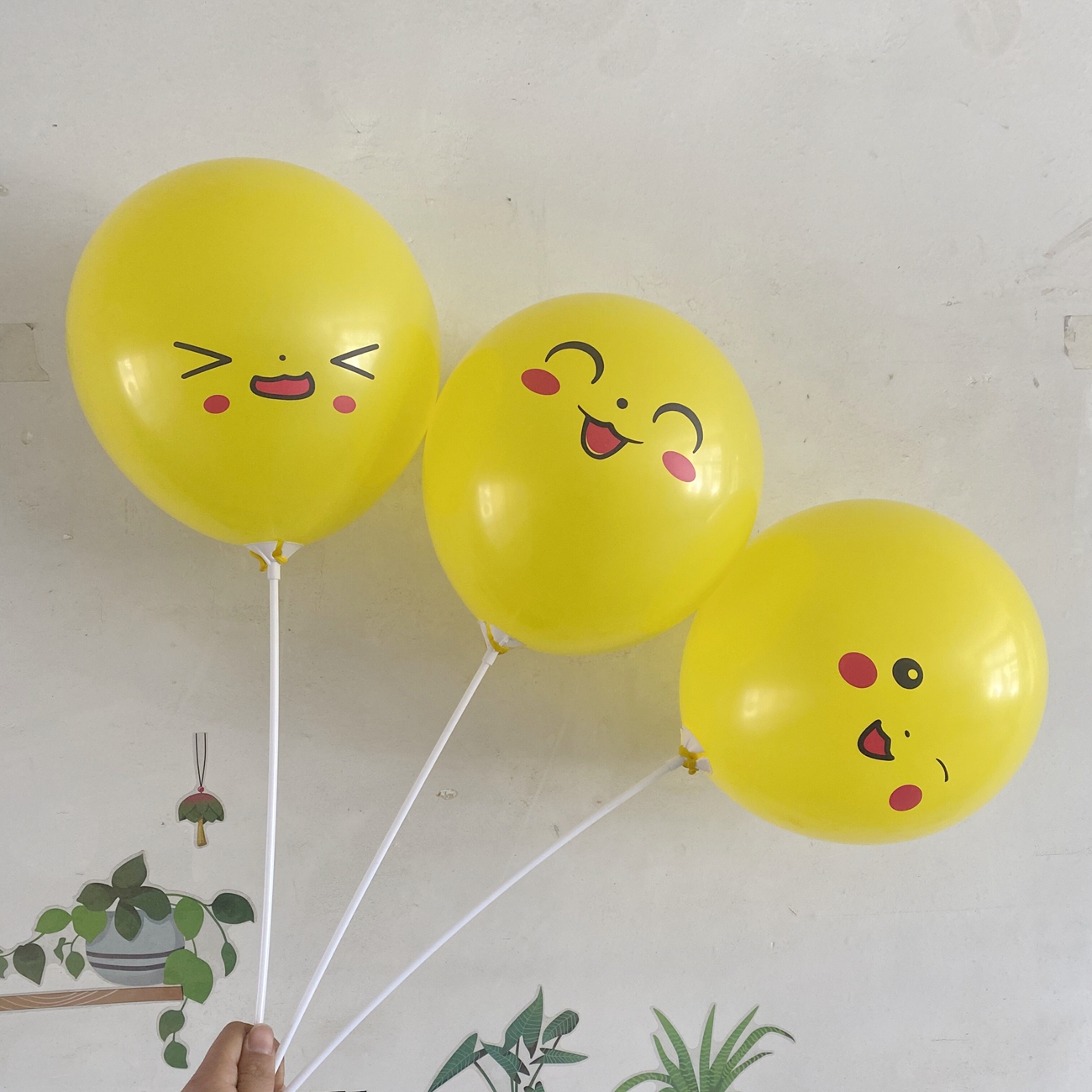 黄色皮卡丘气球表情包卡通可爱儿童派对生日装饰礼品活动定制印字