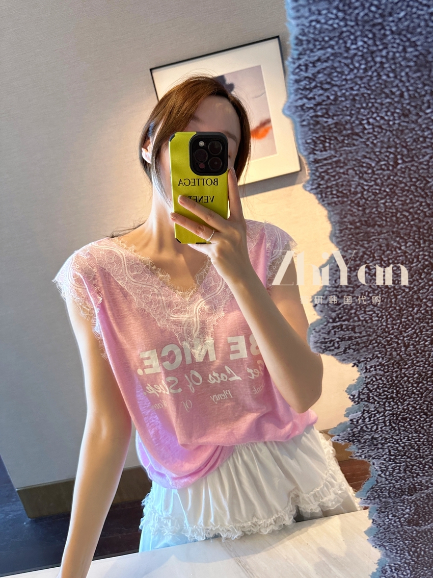 智研 韩国代购正品唯美蕾丝拼接无袖粉色洋气浪漫v领字母t恤