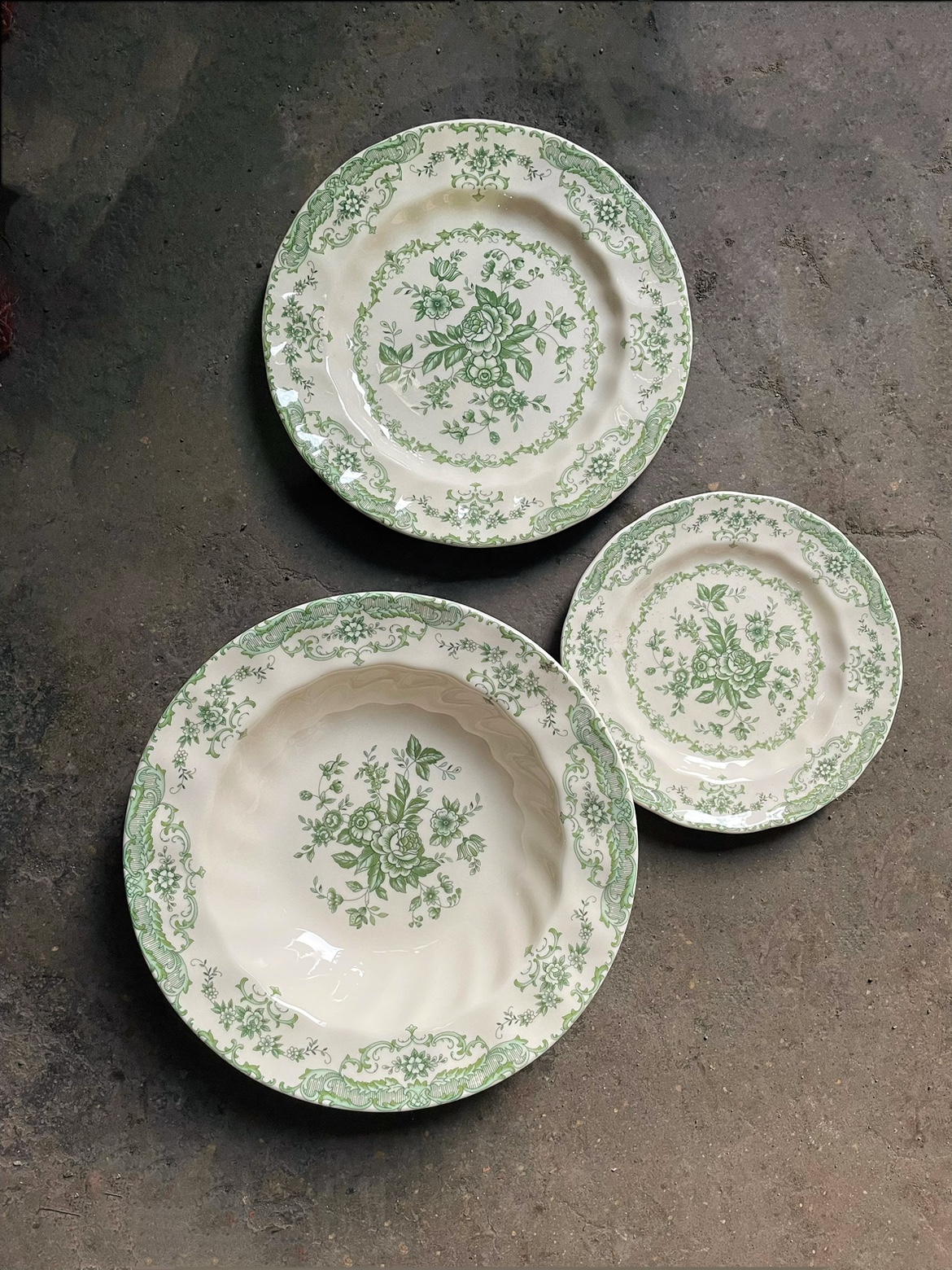 复古绿色花朵vintage中古风格餐盘黄瓷中餐盘子甜品盘碗咖啡杯碟