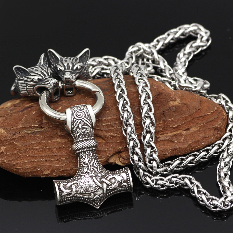 北欧童话奥丁标志罗盘雷神锤狼牙锤男士钛钢项链护身符幸运饰品
