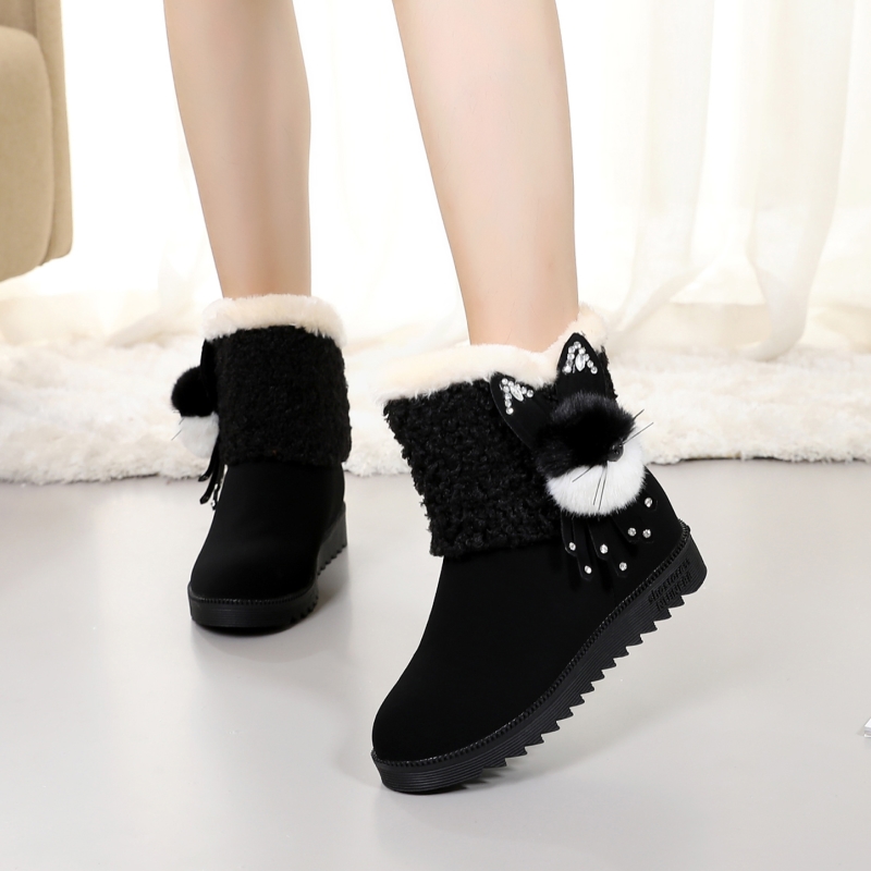 韩版雪地靴新款棉鞋加绒保暖短筒保暖舒适防滑百搭学生女生短靴子