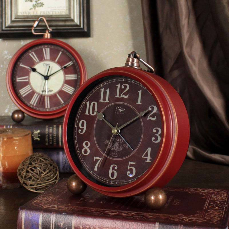 客厅桌面时钟摆件美式红色创意闹钟复古台式钟表家用座钟卧室闹铃