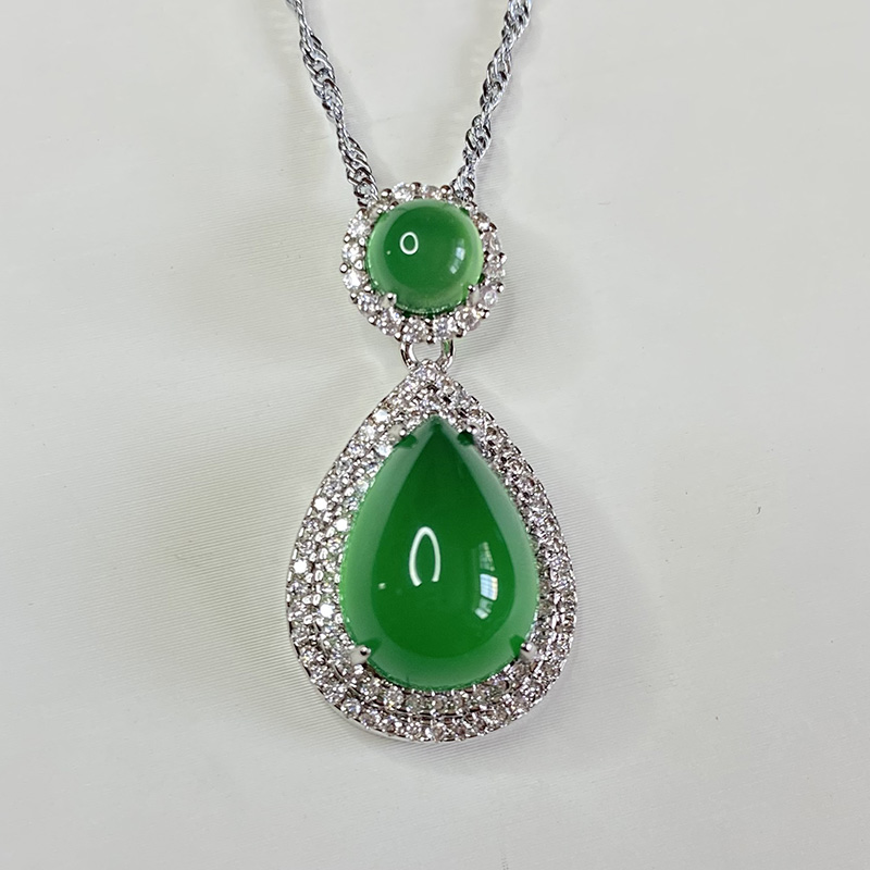 祖母绿宝石项链