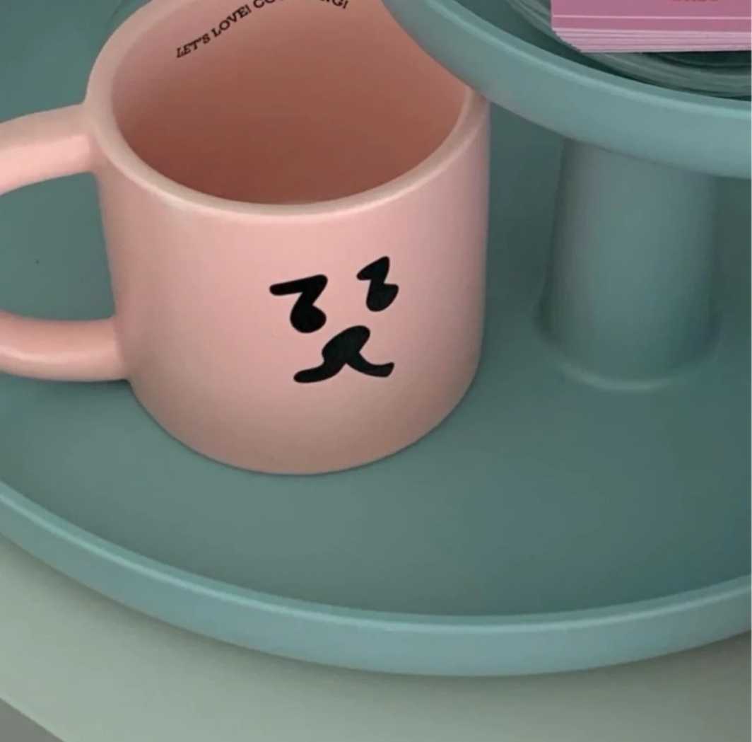 韩国品牌——躲在角落的小可爱表情包 马克杯咖啡杯 粉色少女卡通
