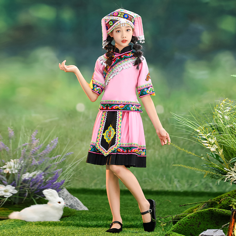 今年流行新款儿童仡佬族装族服园男女童装幼儿民仡佬族舞蹈演出服