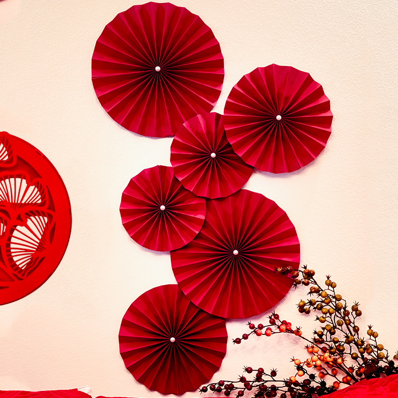 红色折纸扇装饰品中式纸扇花折扇花橱窗布置拉花挂件扇形拍照道具