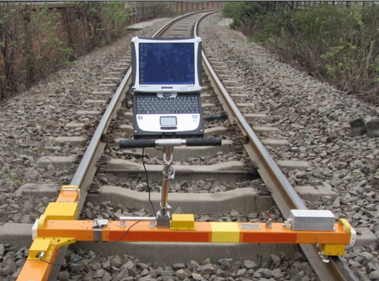 轨道检查仪铁路轨道三角坑检查仪钢轨表面无损伤几何尺寸检测仪
