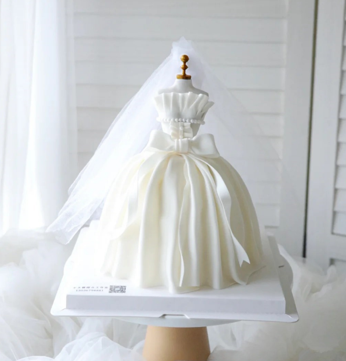 七夕情人节蛋糕装饰摆件创意婚纱模特衣架白色头纱结婚纪念日装饰