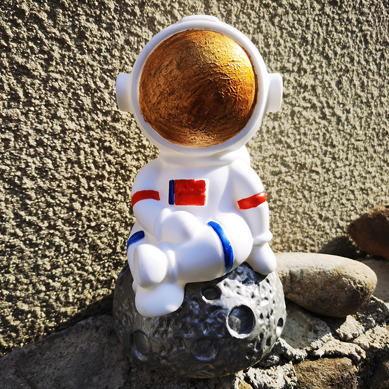 速发太空人宇航员石膏娃娃白胚儿童上色彩绘新款涂色绘画存钱罐模