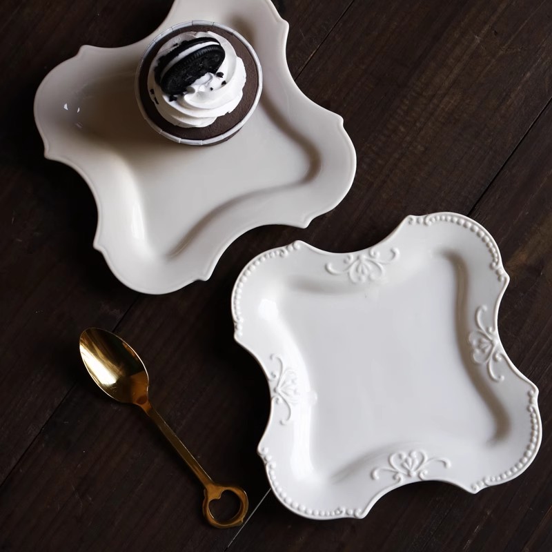 出口欧洲复古奶油色巴洛克建筑风格浮雕陶瓷碟甜品小方盘餐盘子