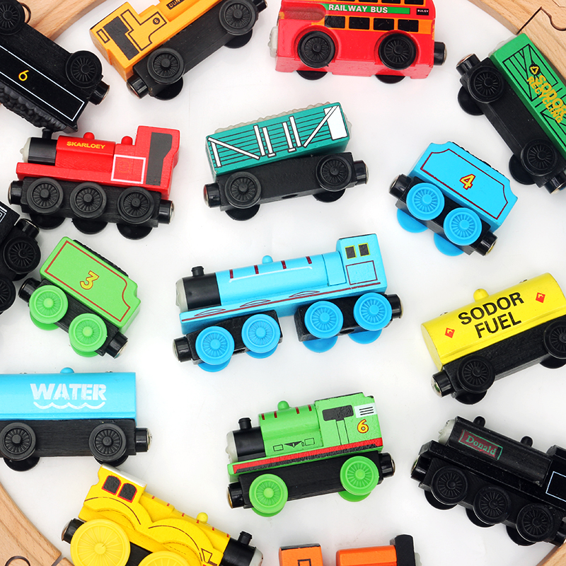 宝宝滑行磁力木制小火车玩具高登迪塞尔木质轨道木头老火车头车厢
