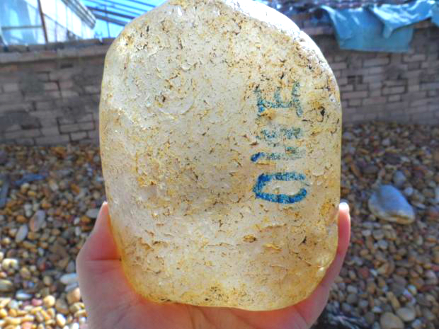 新疆戈壁水晶原石籽料 观赏件宝石光 戈壁玉籽料克拉玛依玉金丝玉