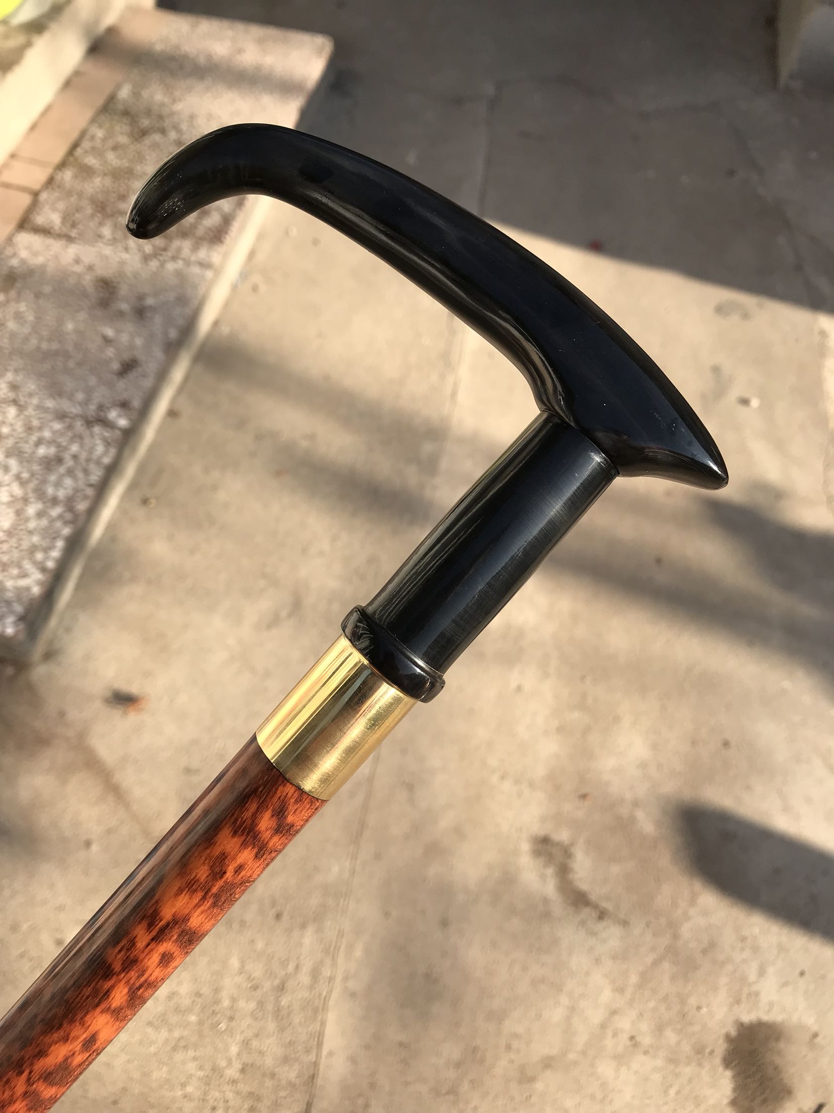 蛇纹木手杖