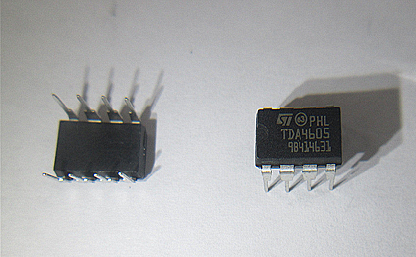 TDA4605-3开关电源模块驱动块直插DIP8脚集成块电路芯片IC