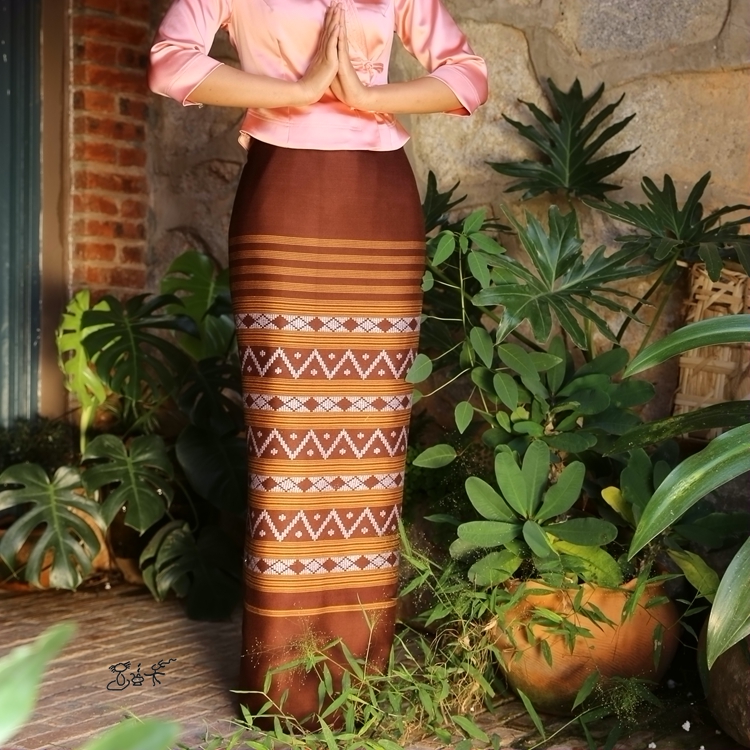 泰国缅甸傣族裙布 老木织机纺织传统民族服饰泰丝筒裙东南亚布料