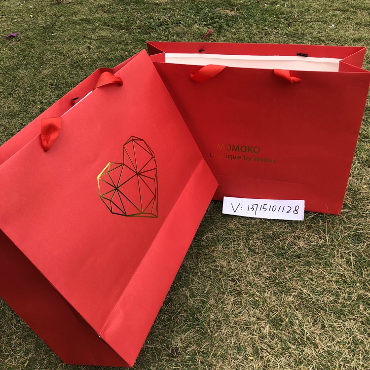 定做礼品袋红色广告袋烫金logo女装礼品袋红心logo纸袋手提袋礼品