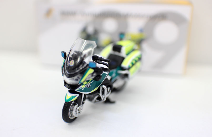 TINY 89微影玩具合金1/43宝马摩托车香港医疗救护警车辅助队模型
