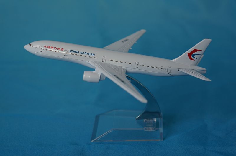 中国东方航空 新东航777 合金飞机模型 16CM仿真机