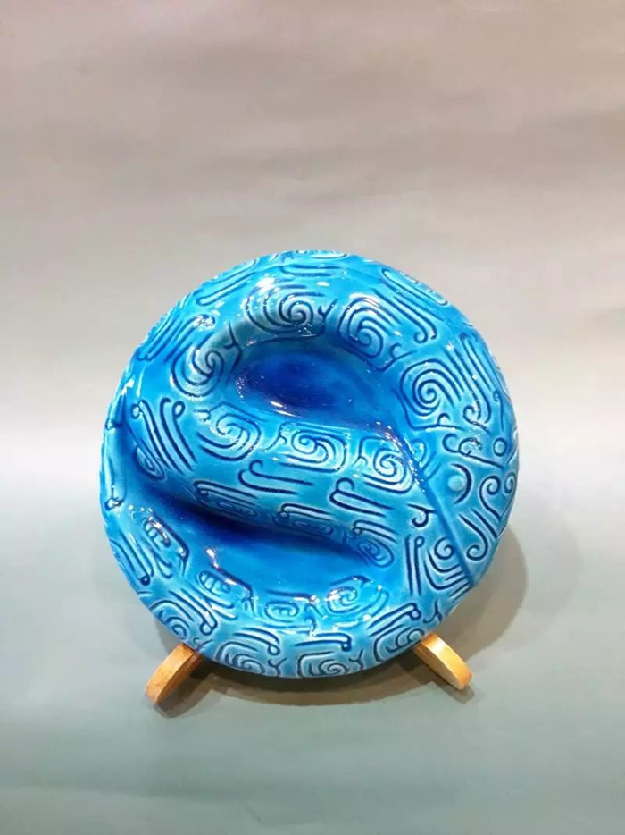 景德镇陶瓷雕塑刘远长大师生肖蛇盘颜色釉雕刻装饰盘工艺作品