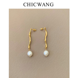 CHICWANG原创小众INS风高级感熔岩曲线天然淡水珍珠长款金色耳环